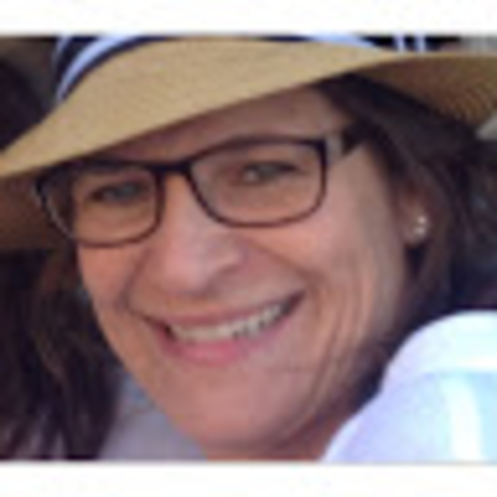 Meet your Posher, Simone